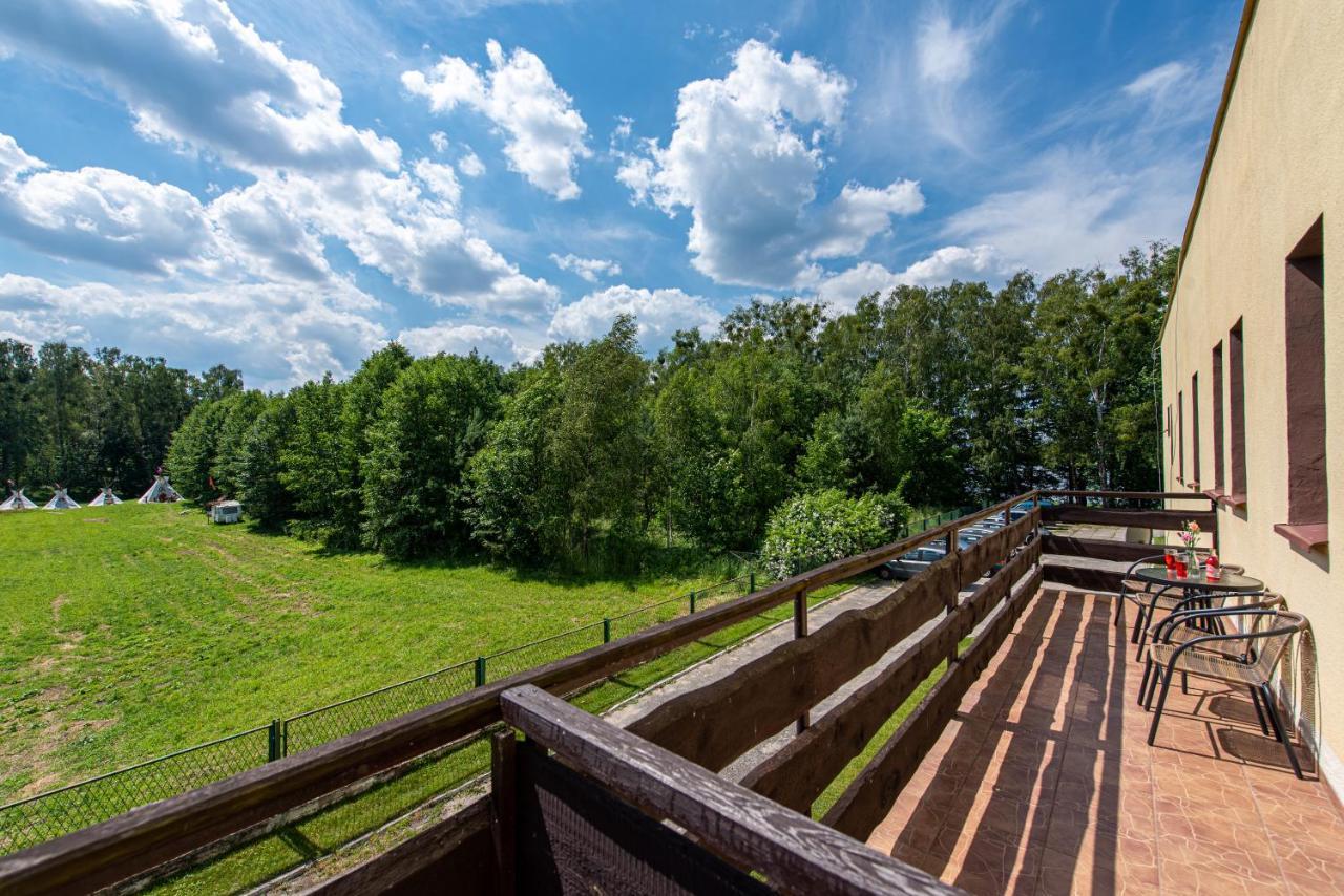 Osrodek Wypoczynkowy Dolomity Hotel Jedwabno ภายนอก รูปภาพ